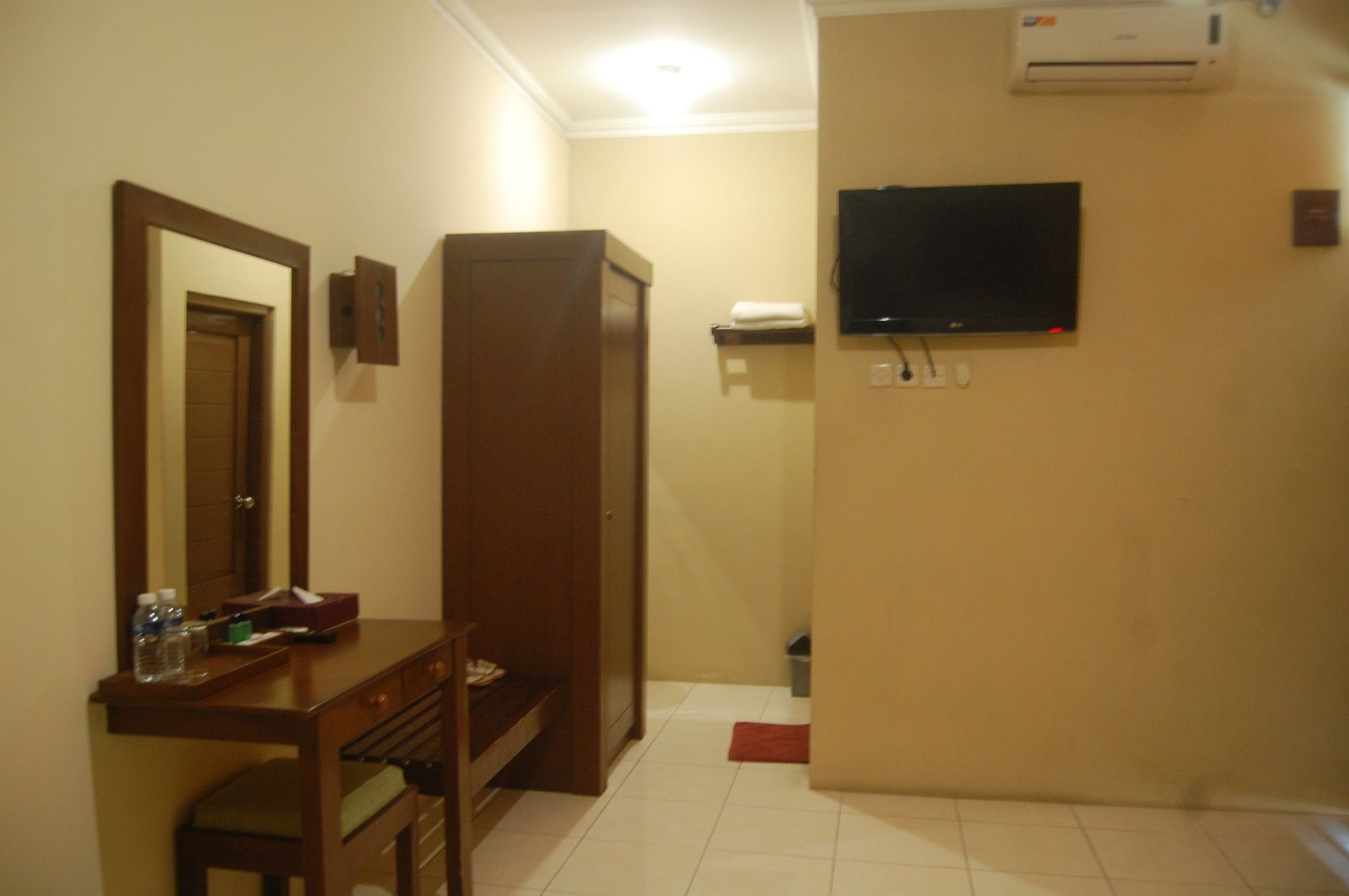 Sagan Huis Hotel Yogyakarta Exterior photo